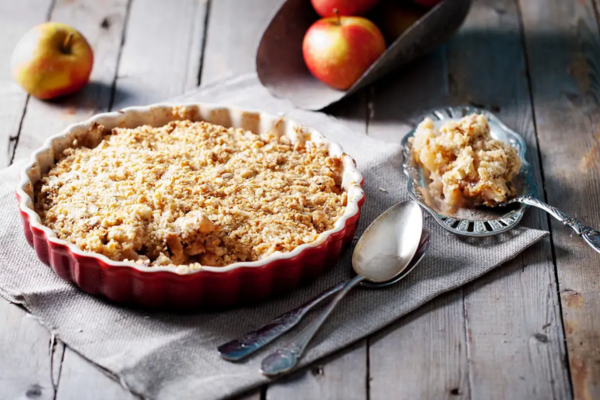 Torta de Maçã com Crumble de Canela: O Clássico da Vovó Revisitado