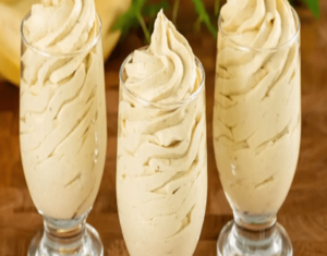 Sobremesa de Banana na Taça Uma Delícia Simples e Irresistível